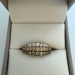 New womens solid 10k ring size 6.5 champagne diamonds